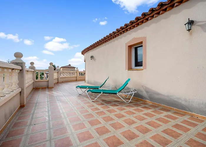 Manuela * Miami Playa